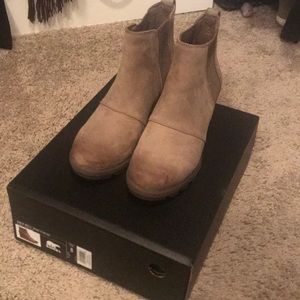 Sorel Joan of Arctic wedge Boots Size 8